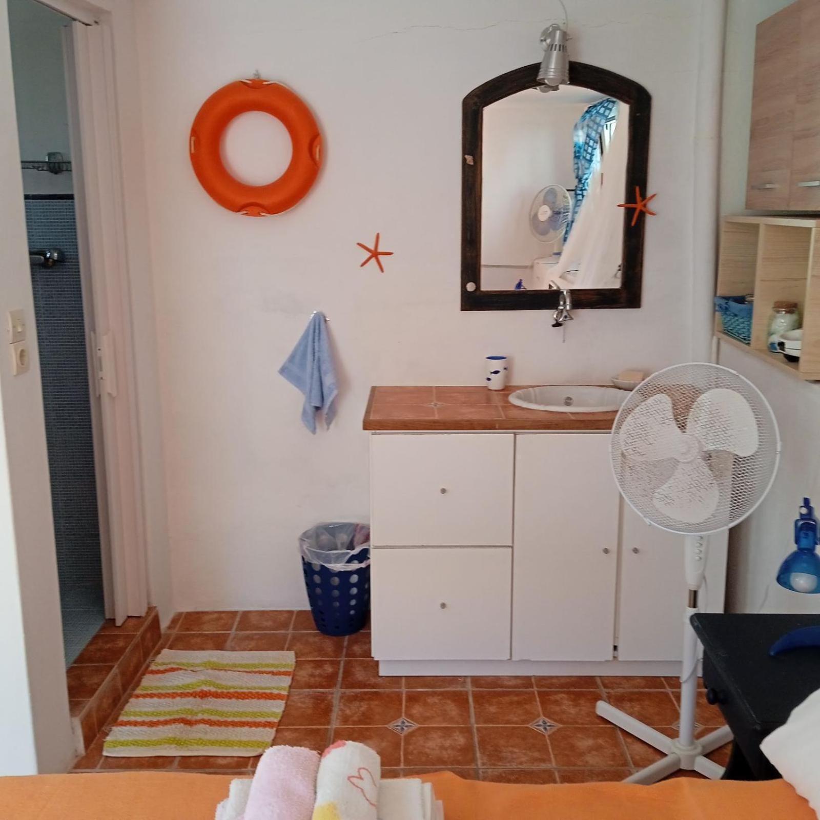Cosy Studio In Allopronoia Sikinos Alopronia Exterior foto